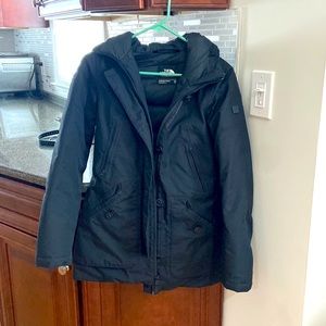 Barely worn north face parka jacket